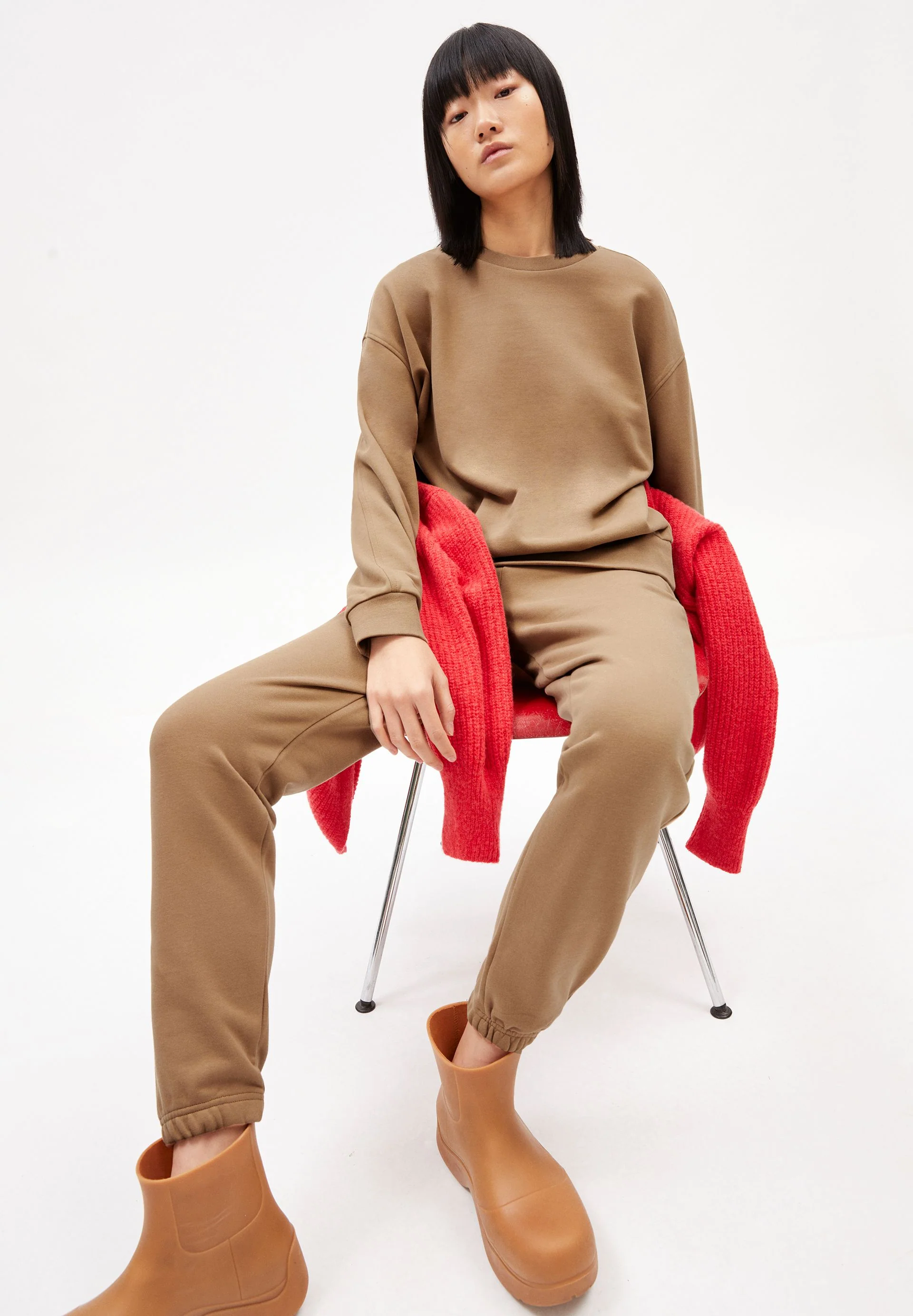 AARIN | smoky almond - Image 4