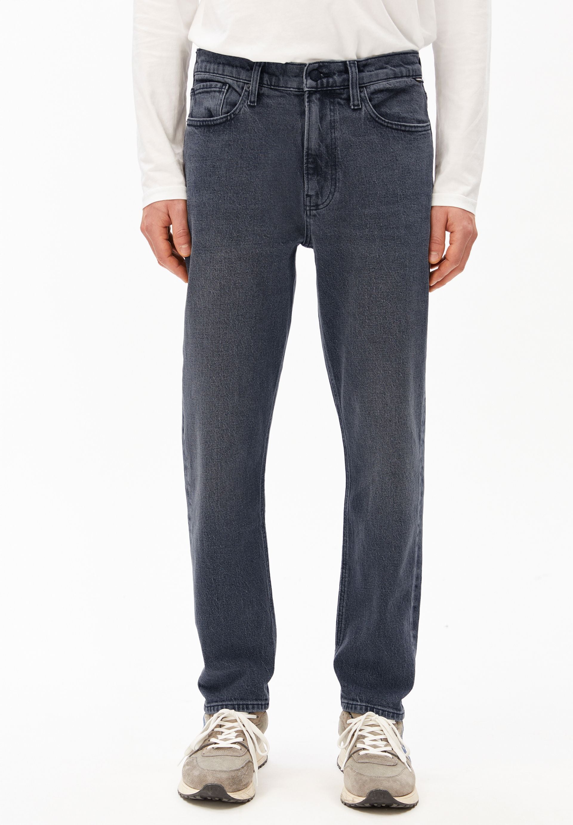 CCL - MAAKX RELAXED TAPERED JEAN - Image 4