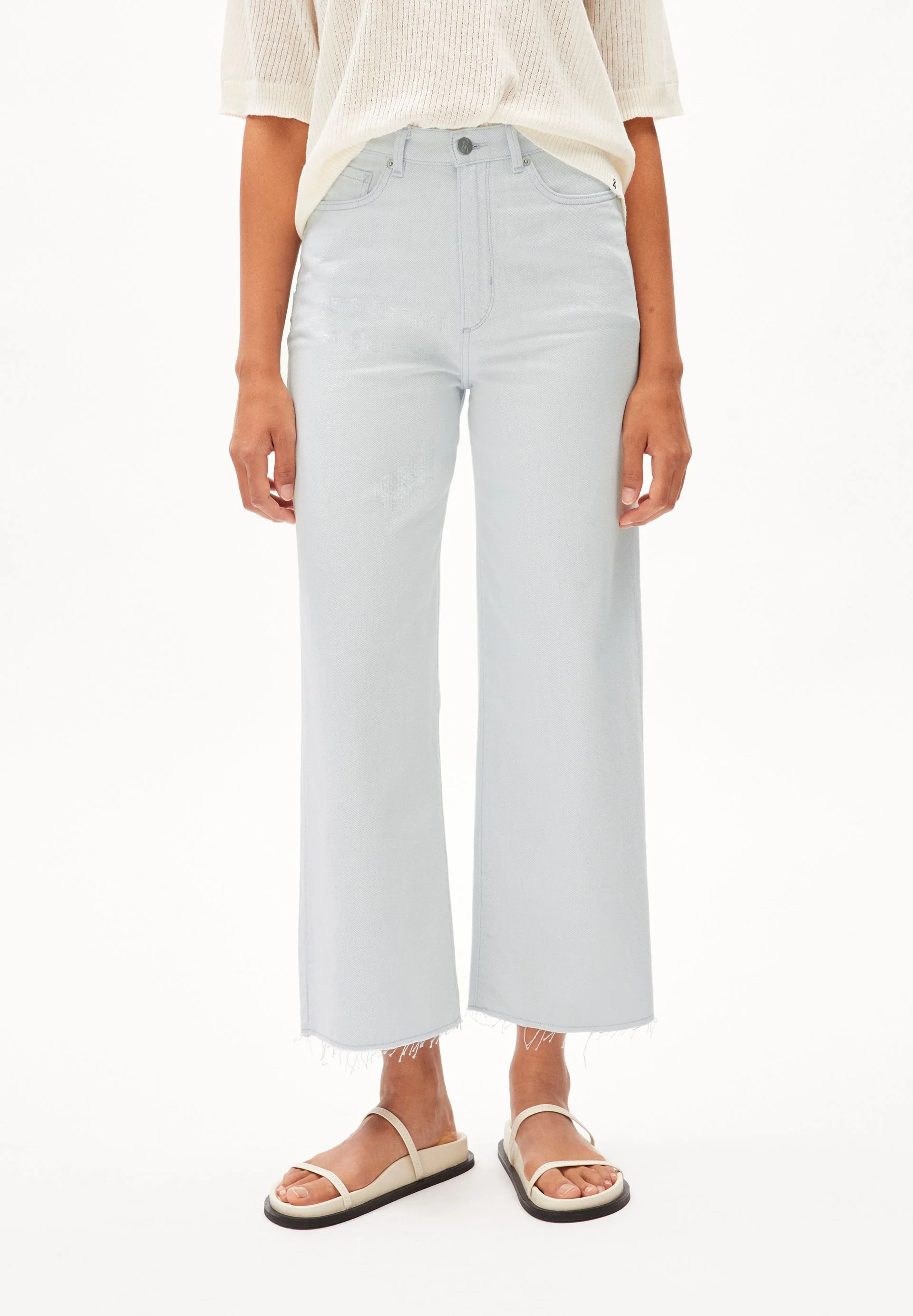 ENIJAA CROPPED | blue white