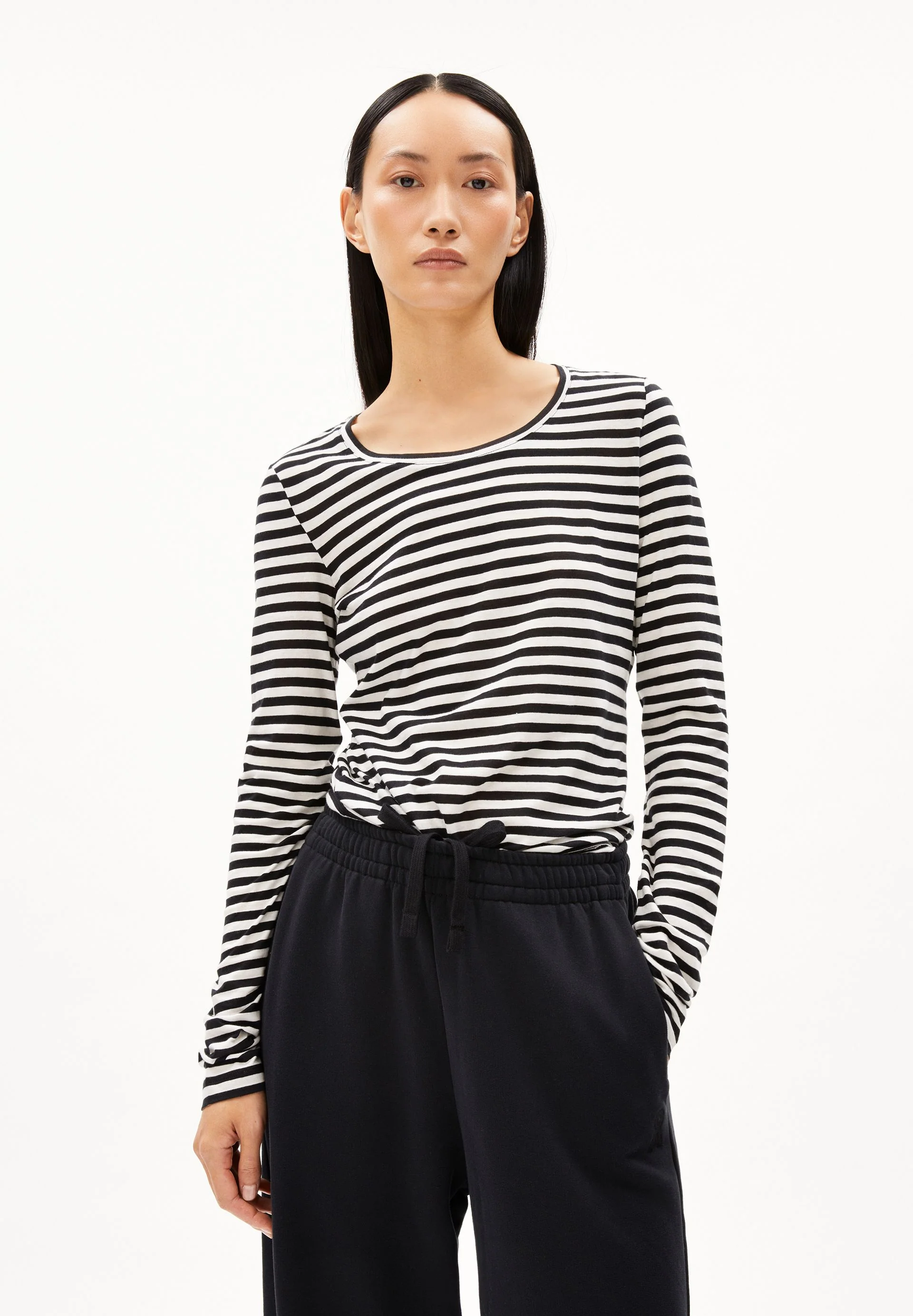 ENRICCAA STRIPES | white-black