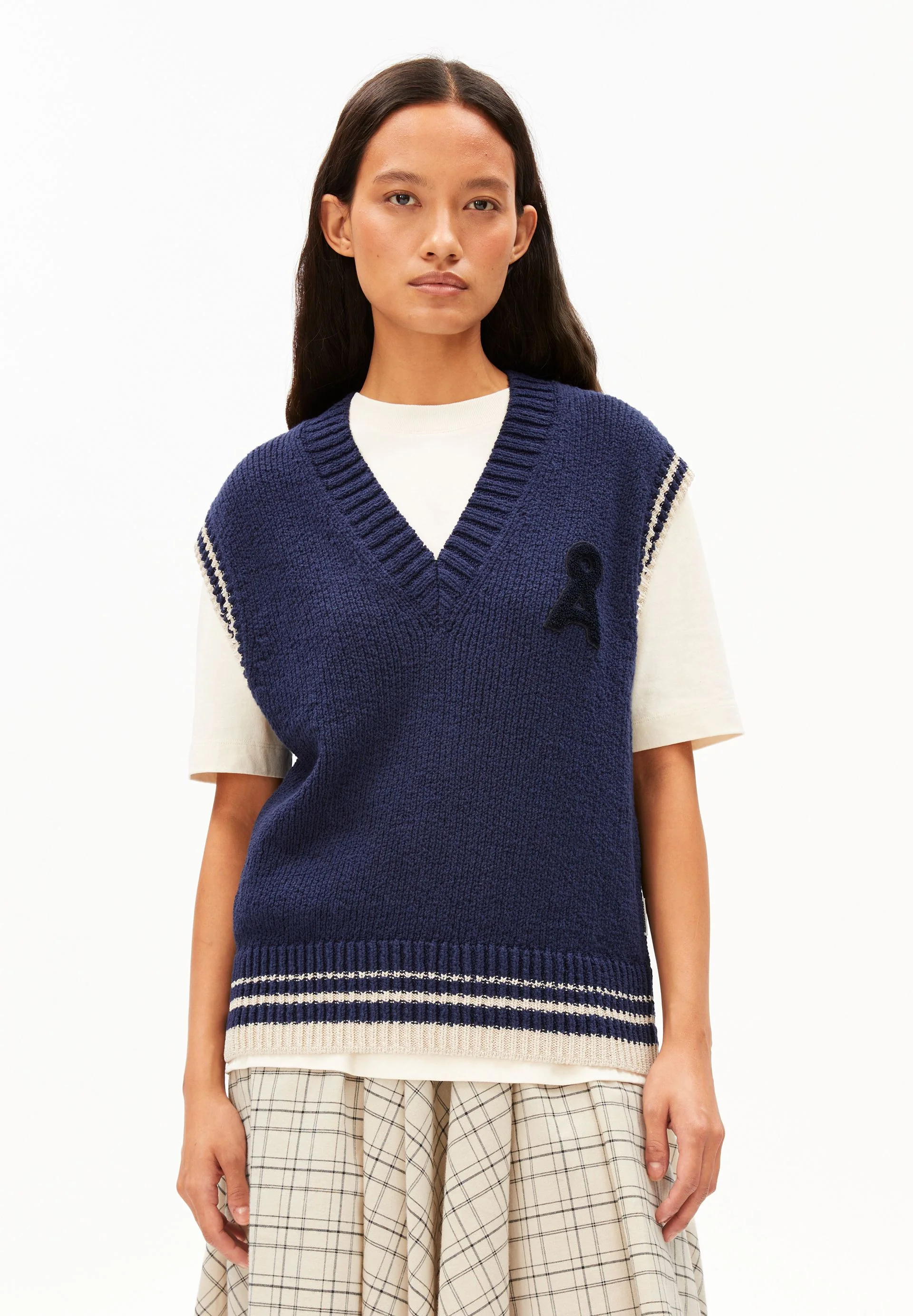 ICONIC Å COLLEGE KNIT VEST - Image 2