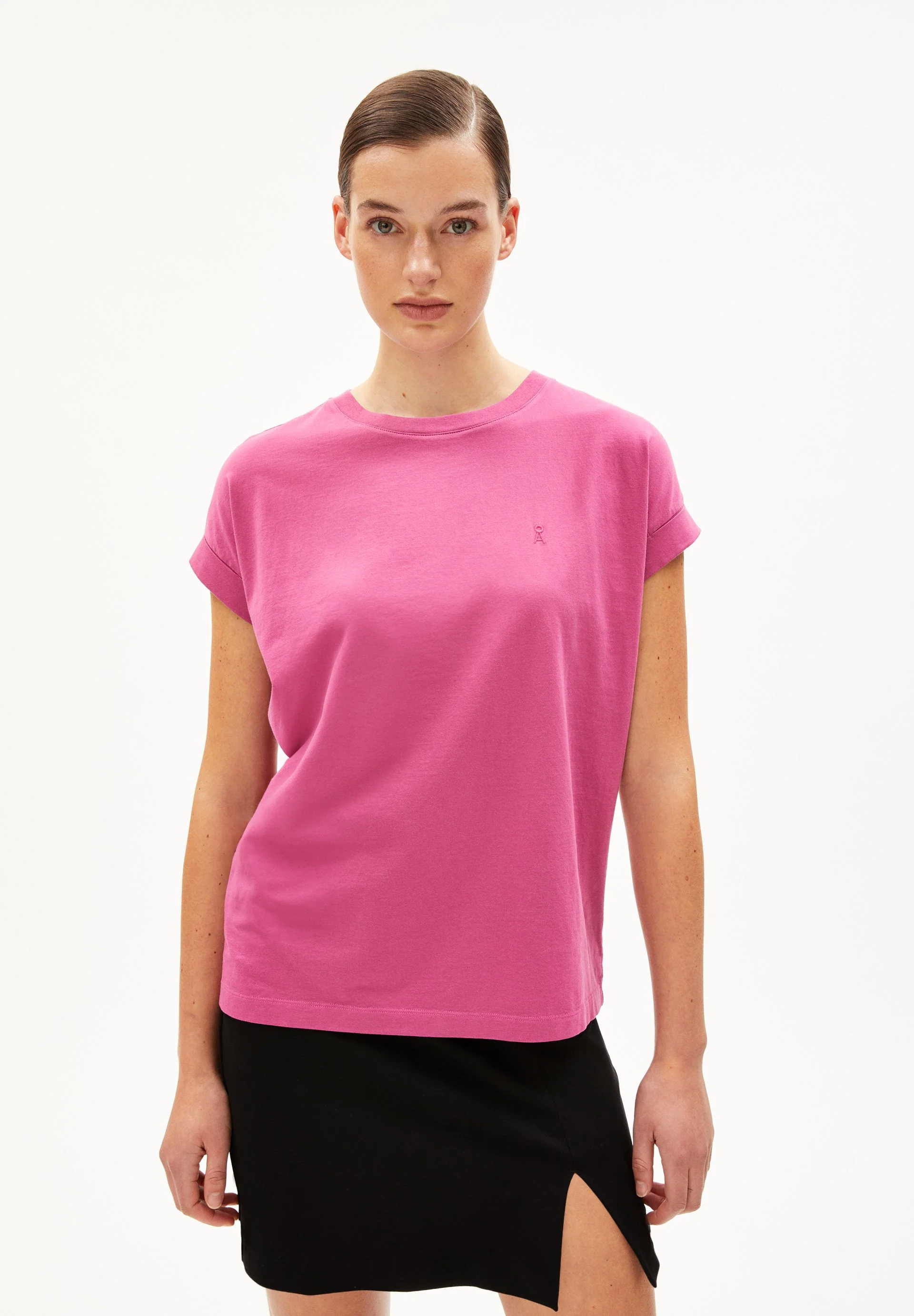 IDAARA T-SHIRT | crushed berry