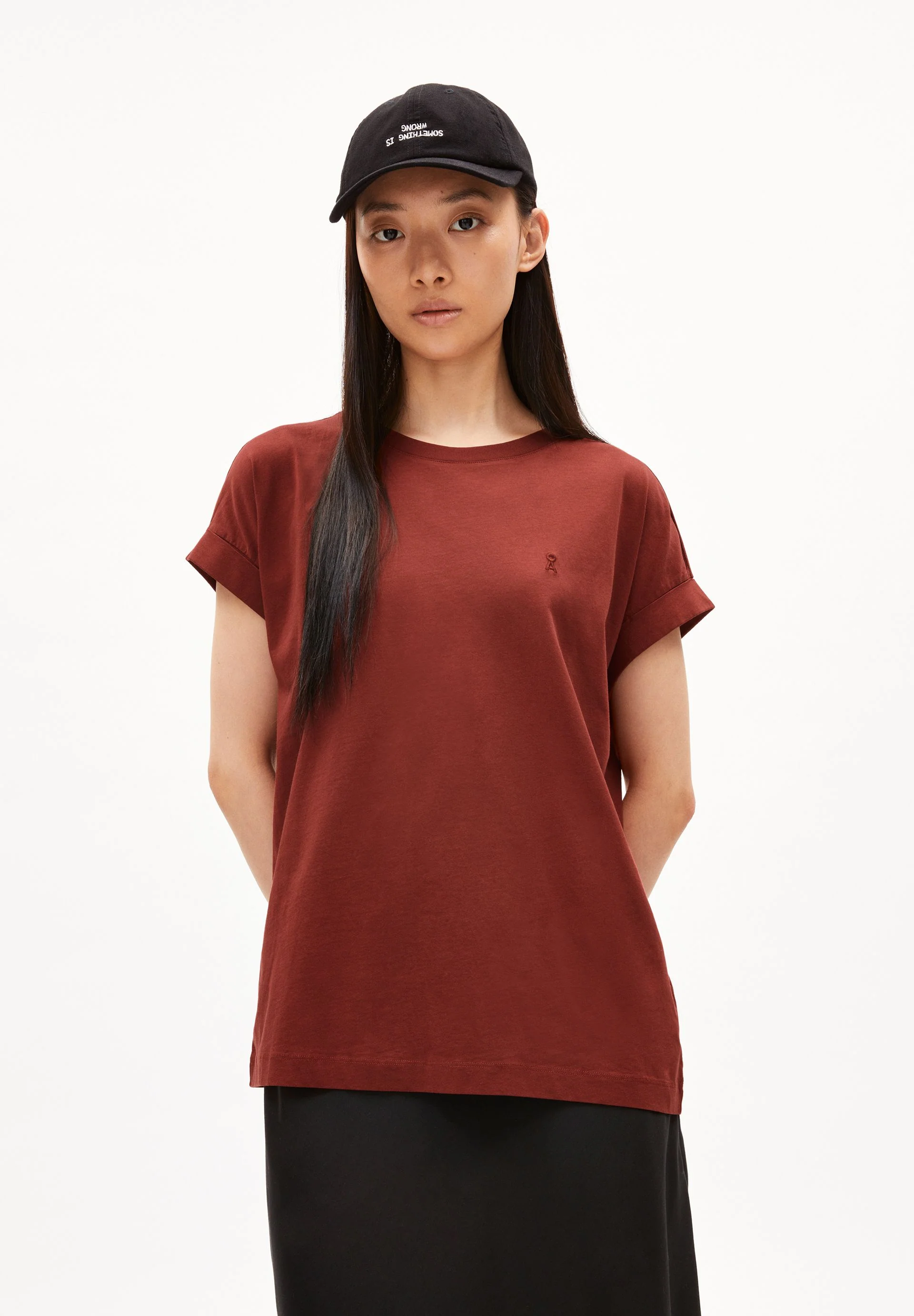 IDAARA T-SHIRT | dark crimson