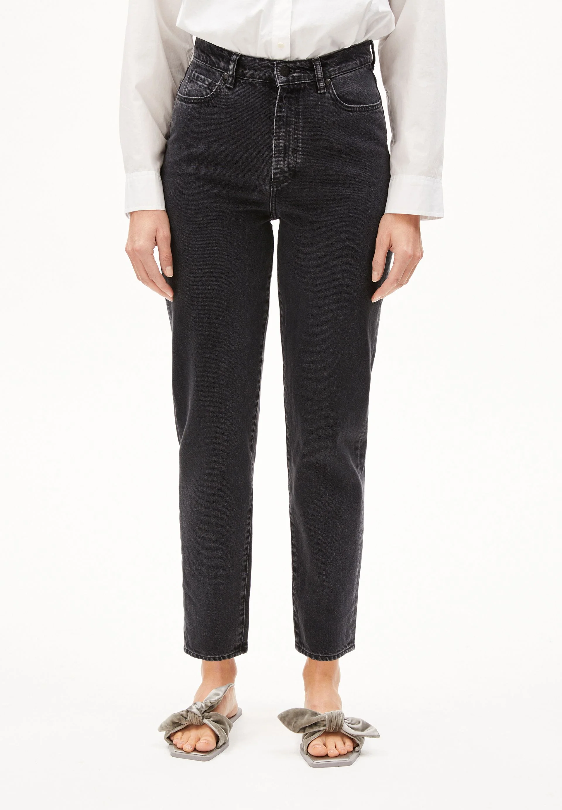 MAIRAA | ebony black