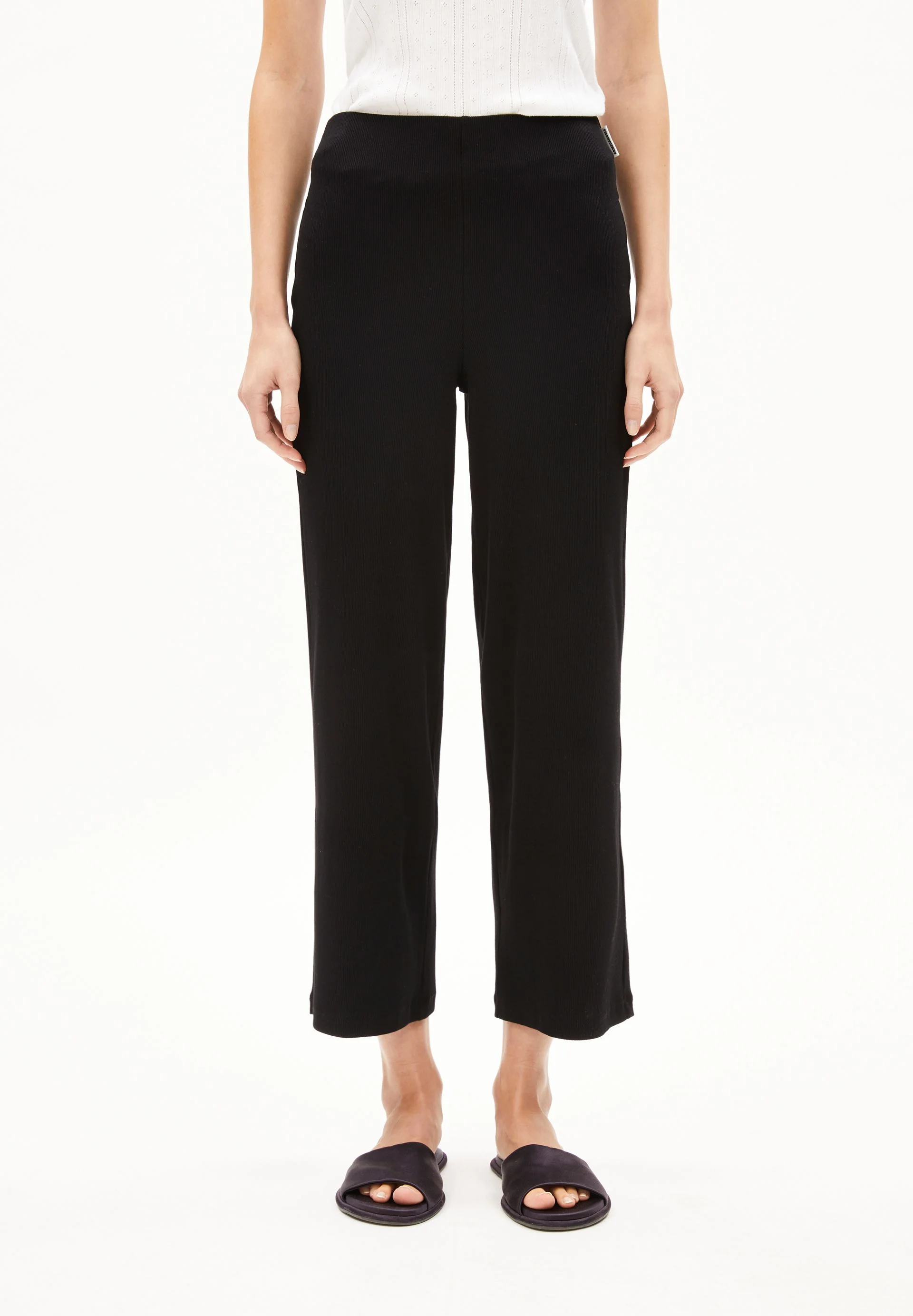 NIANAA RIPP-HOSE | black
