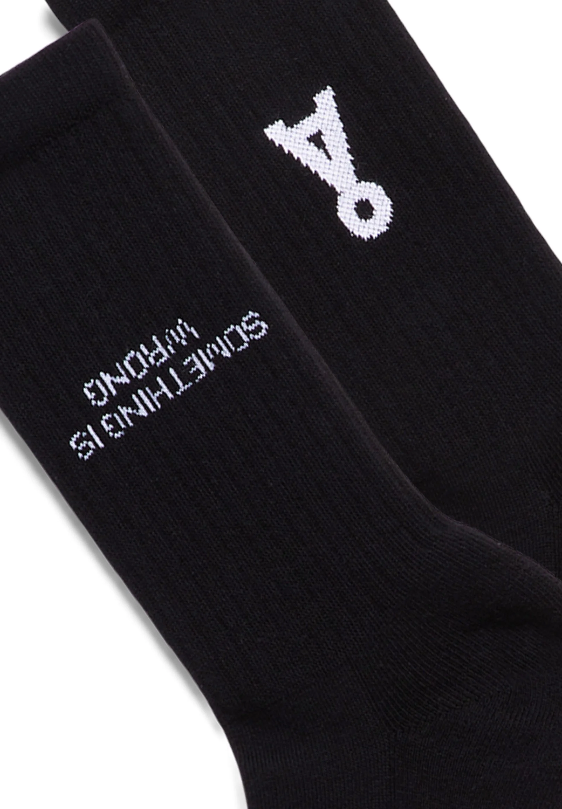 SAAMUS AAROUND | black