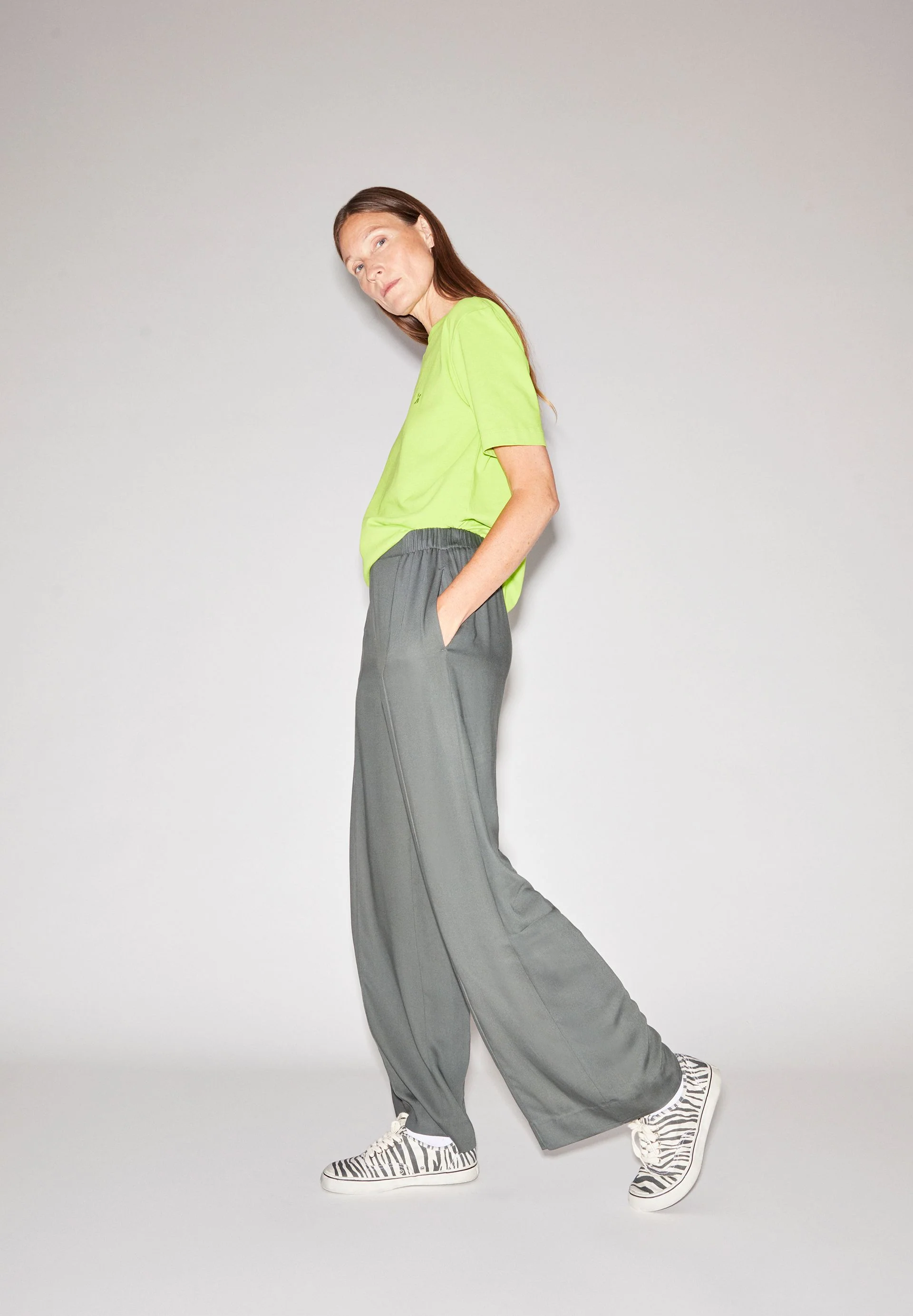 TARJAA T-SHIRT | super lime - Image 4