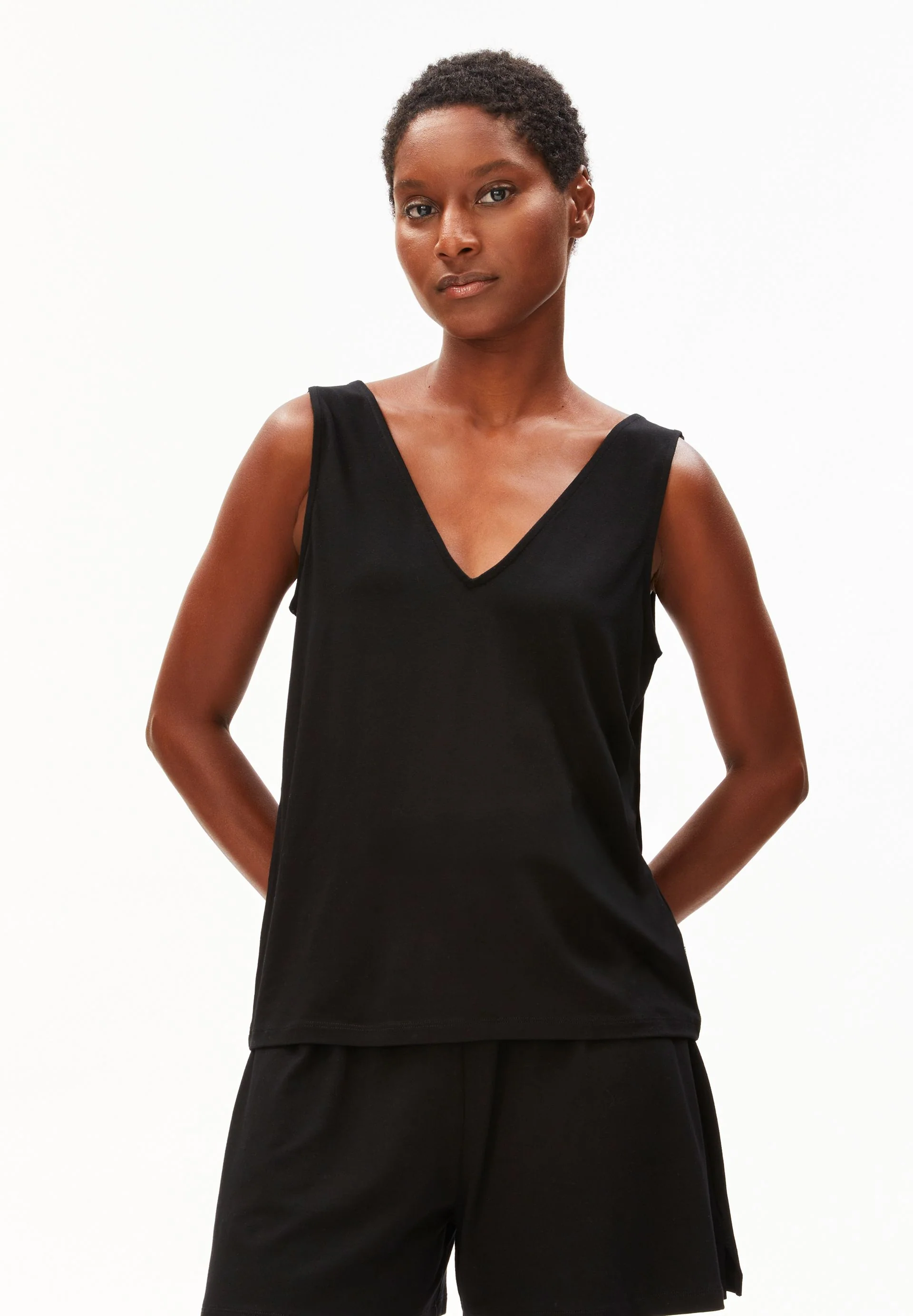 V-AUSSCHNITT JERSEY TOP